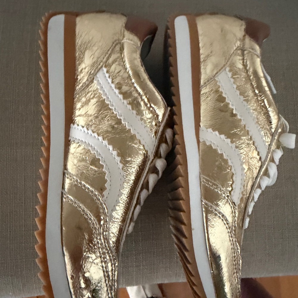 Dolce Vita Gold and White Women's Sneakers 6.5 New No Box